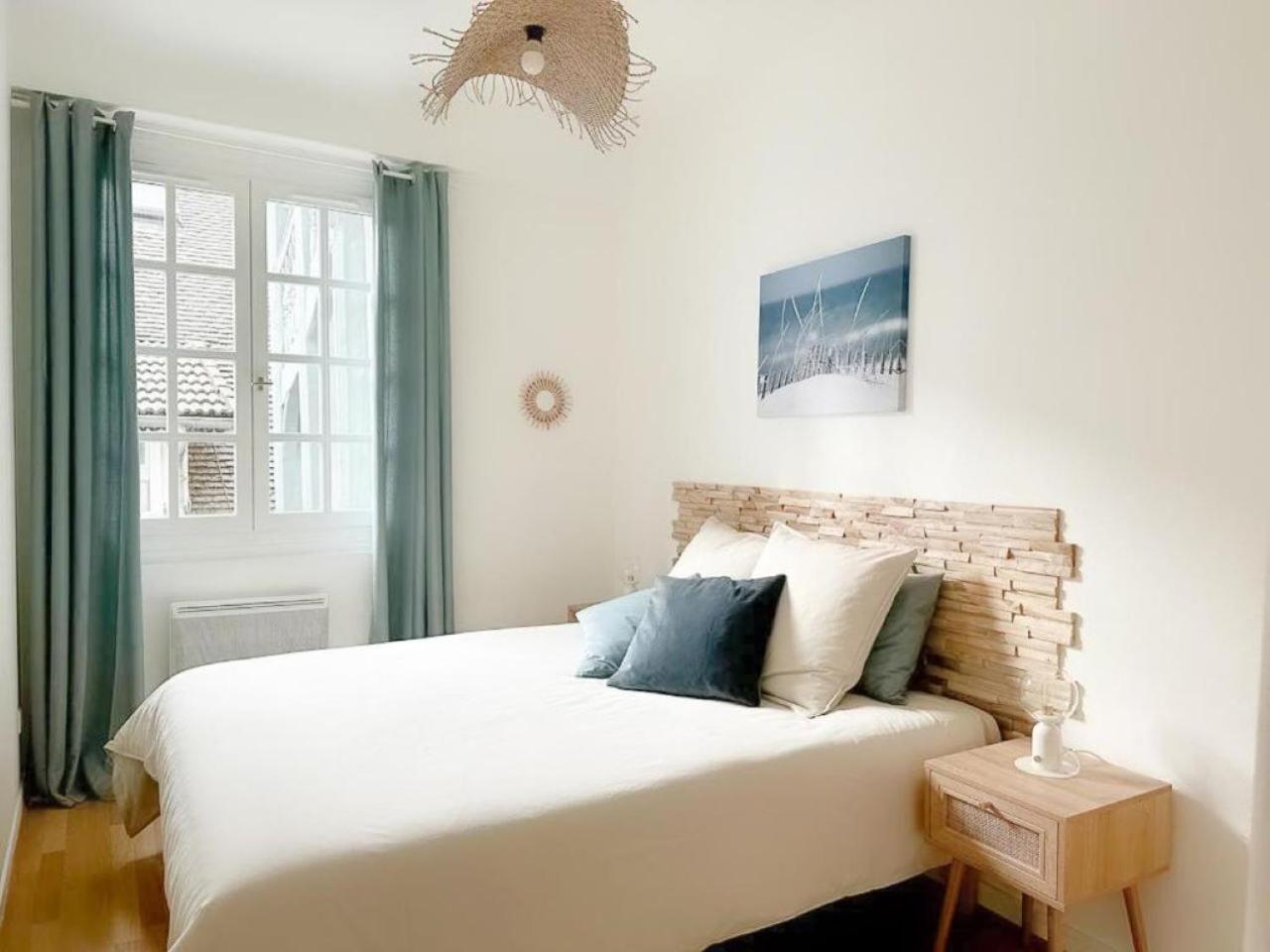 "Douceur De Vignes", Cosy, Coeur De Ville, Classe 3 Etoiles - By Primo C0Nciergerie Chalon-sur-Saone Bagian luar foto